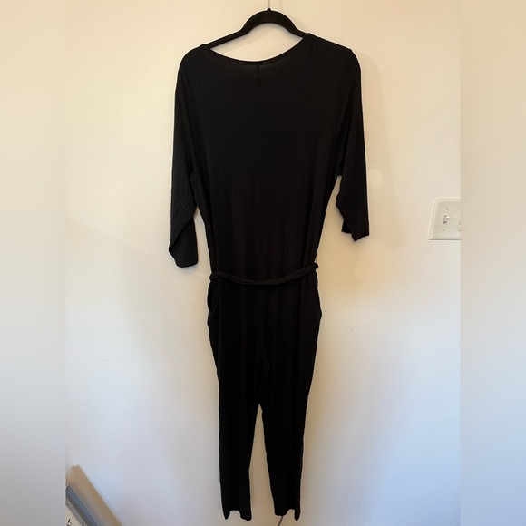 Stretchy jumpsuit - Picture 3 of 3